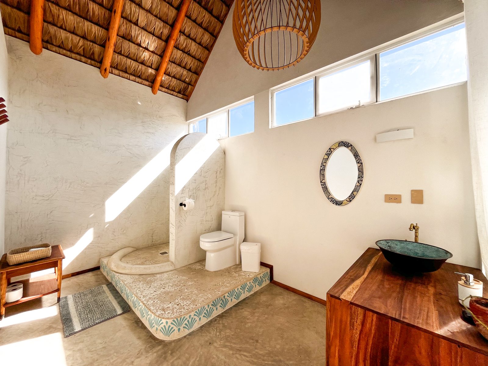 Suite Oasis bathroom