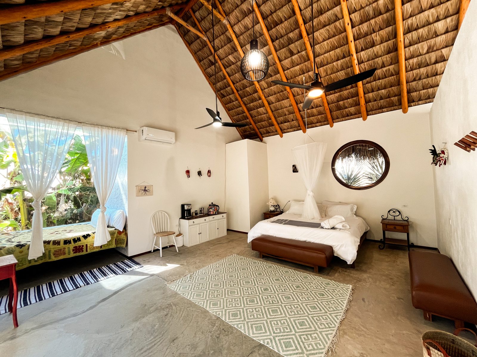Suite Oasis bedroom
